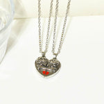 Punk Retro Skull Pendant Halloween Necklace Heart-shaped Magnetic Stitching Love Skull Couple Necklace EX-STOCK