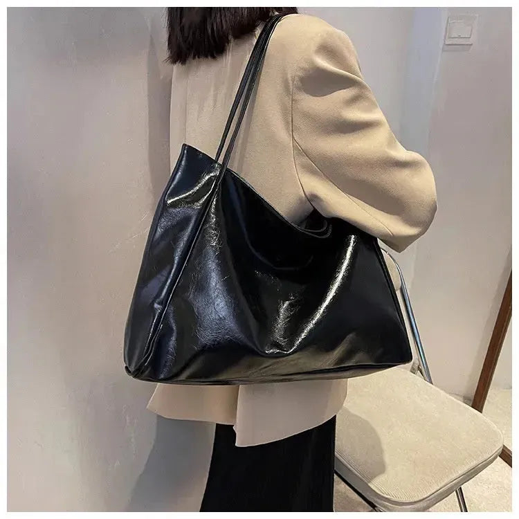 Women's Large Capacity Fashion Cattlehide Leather Shoulder Handbag - EX-STOCK CANADA