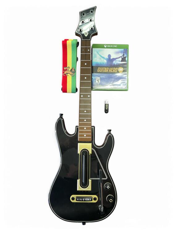 Guitar Hero Live Standard Edition Xbox One Bundle 