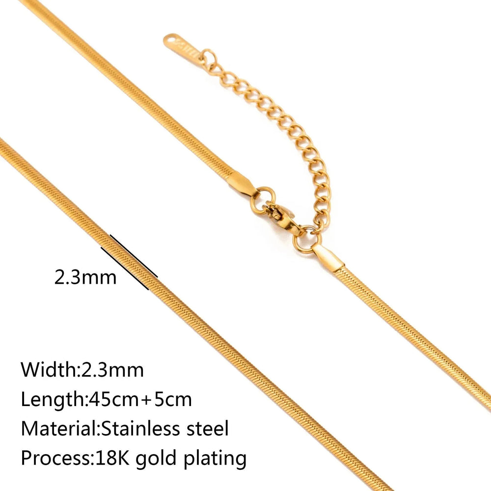 Stainless Steel Vacuum Vapor Plating 18K Gold Color Protection Lip Chain Necklace - EX-STOCK CANADA