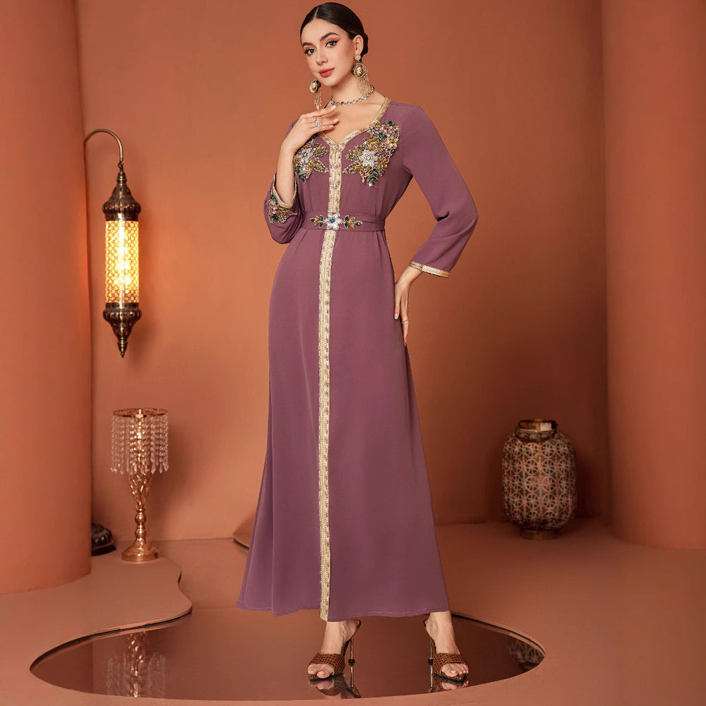 Robe musulmane élégante et moderne brodée en mousseline du Moyen-Orient - EX-STOCK Canada