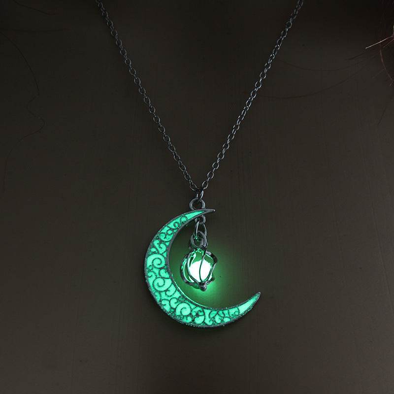 Glowing Pendant Necklaces Silver Plated Chain Necklaces EX-STOCK