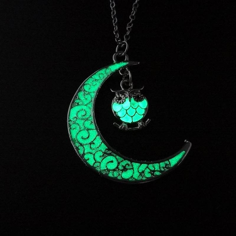 Glowing Pendant Necklaces Silver Plated Chain Necklaces EX-STOCK