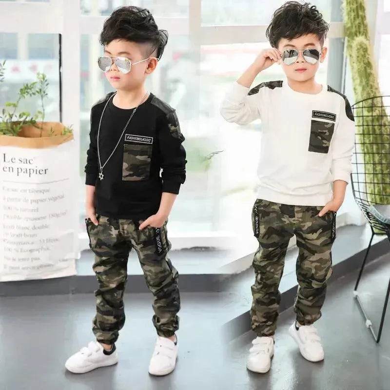 Traje de manga larga de camuflaje para niños pequeños - EX-STOCK Canada