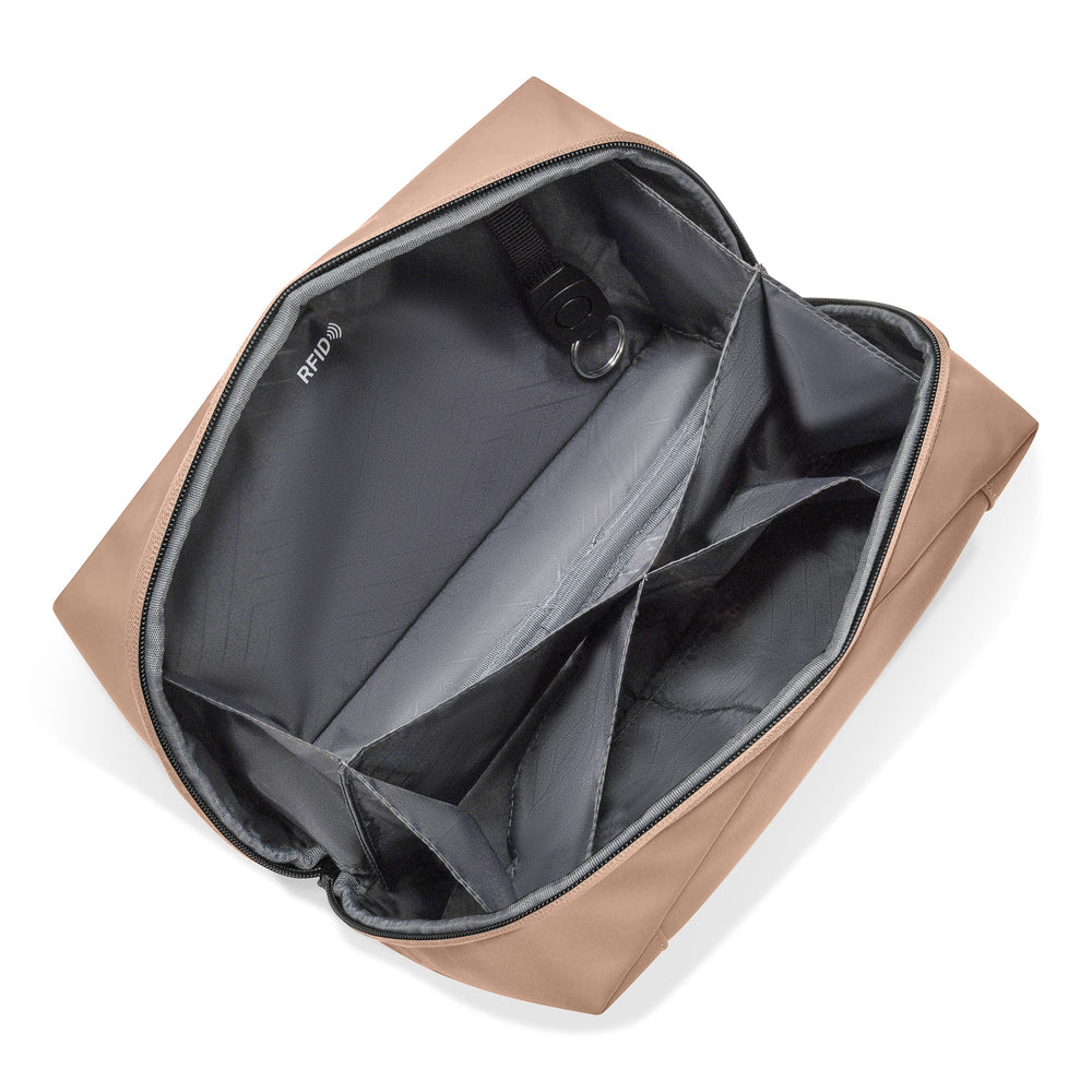 Onyx / Toiletry Bag EX-STOCK Canada 