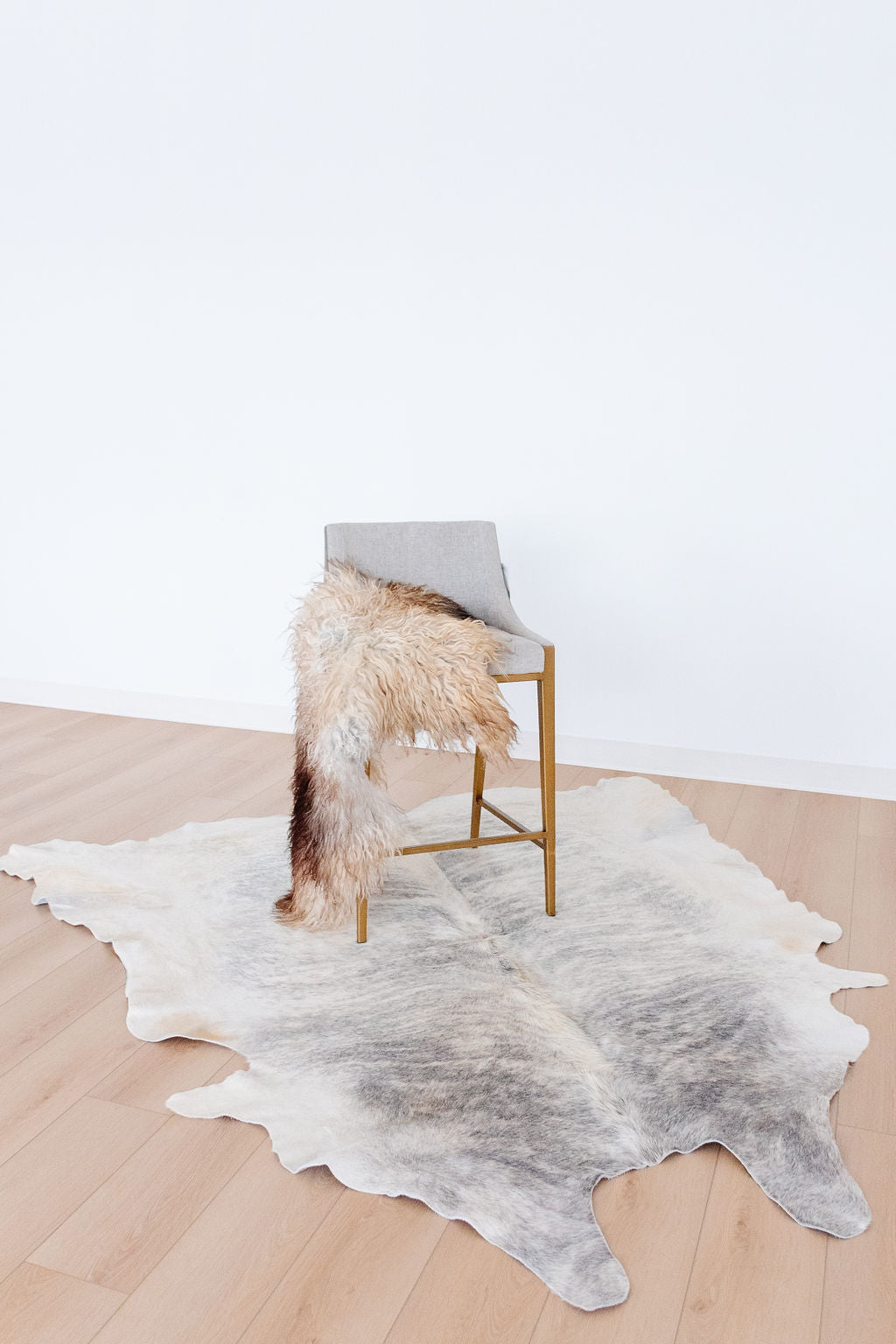 Großer Brindle grauer Kuhfell-TeppichEX-STOCK Canada 