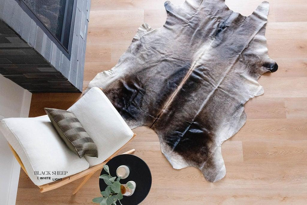 Grand tapis en peau de vache gris foncéEX-STOCK Canada 