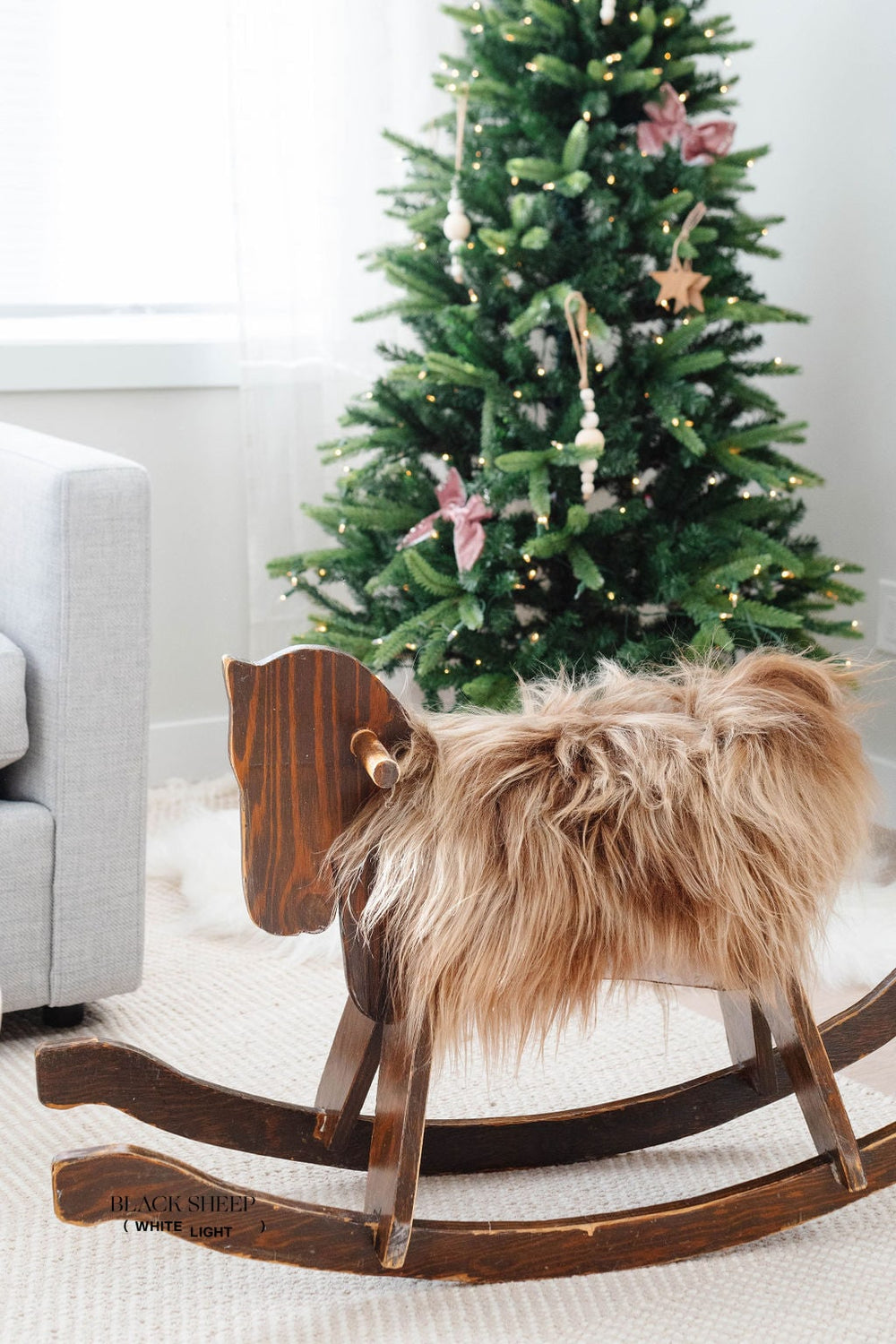 BROWN ICELANDIC SHEEPSKIN CHAIR PAD 