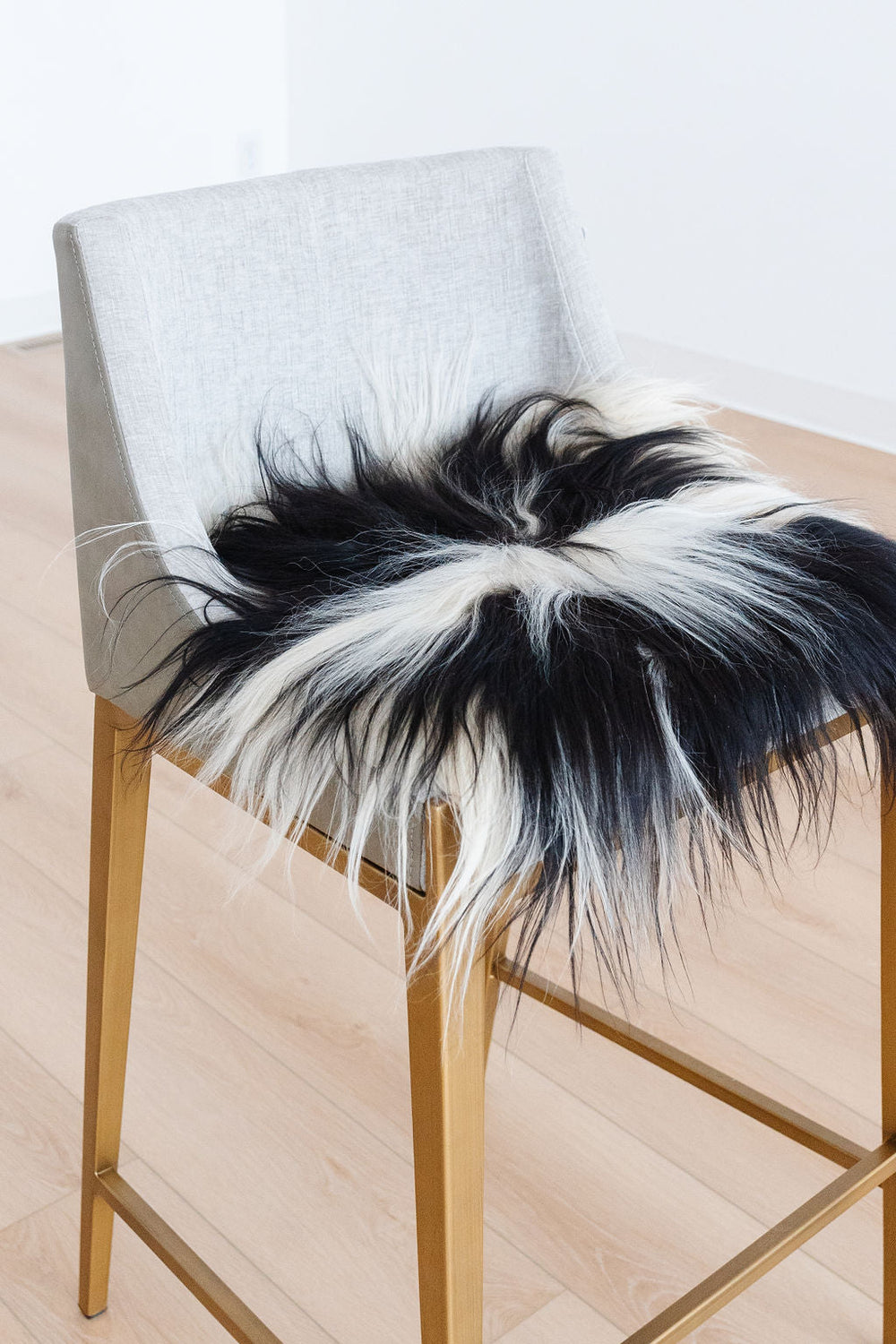 Black Spotted Icelandic Sheepskin Chair Pad | Random 