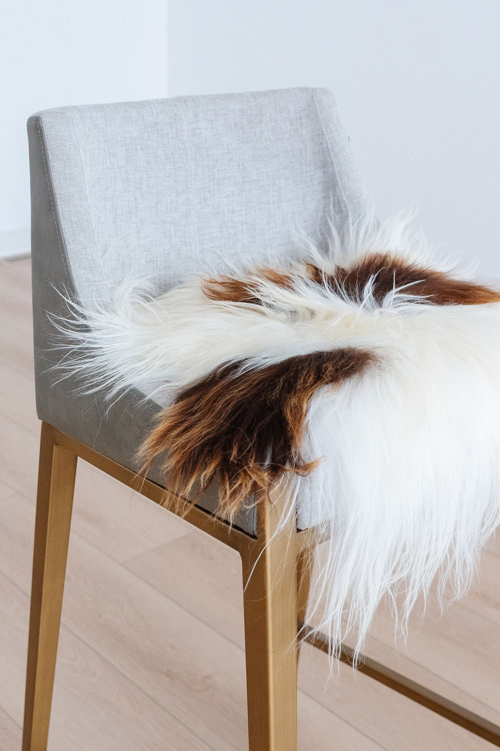 Brown Spotted Icelandic Sheepskin Chair Pad | Random 