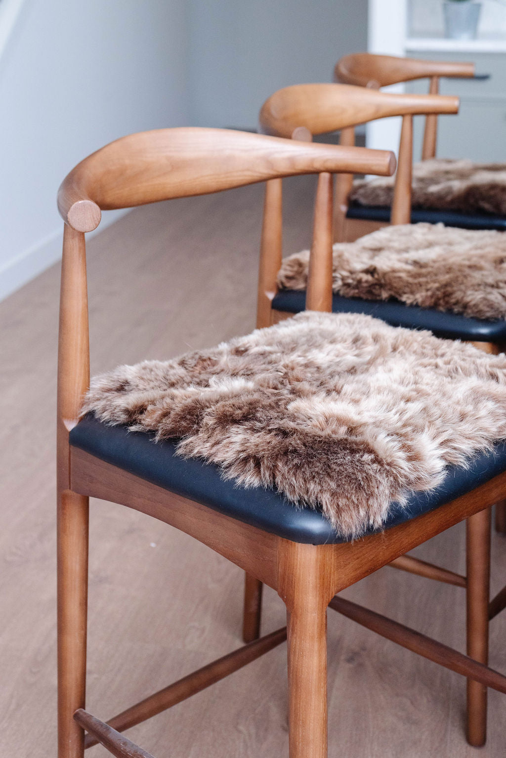 Geschorenes braunes isländisches Schaffell-StuhlkissenEX-STOCK Canada 