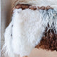 VANI - Sgabello in pelle di pecora Mélange, lana ricciaEX-STOCK Canada 