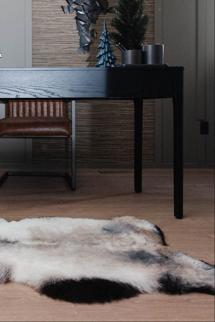 Shorn Dark Grey Edge Icelandic Sheepskin 
