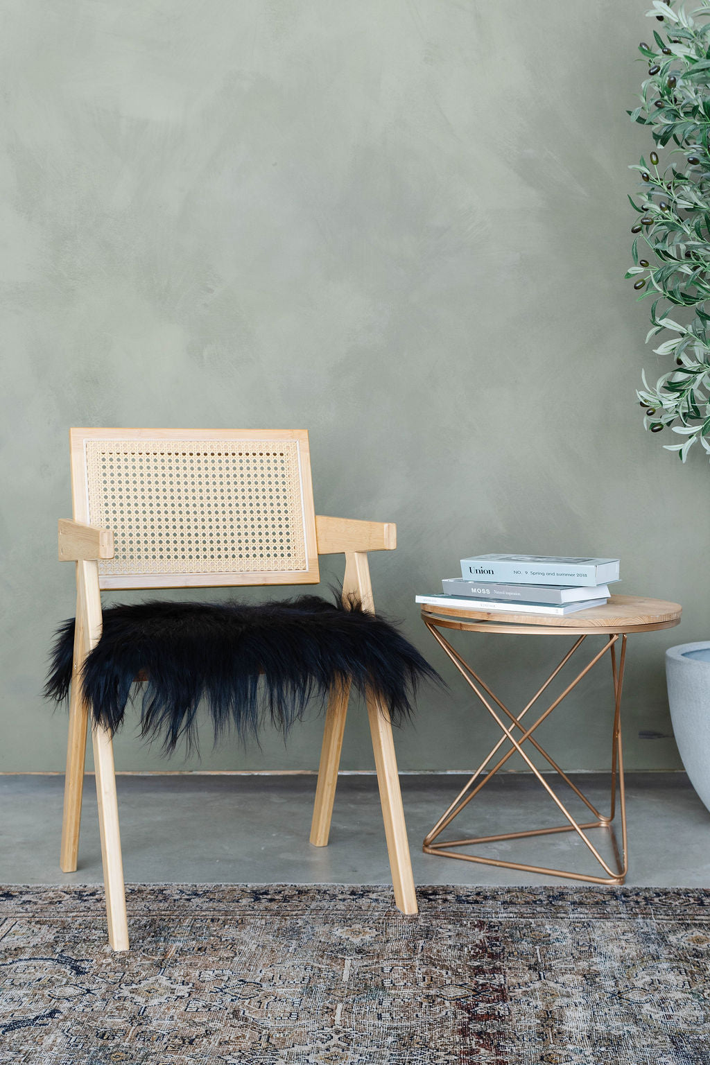 Black Icelandic Sheepskin Chair Pad 