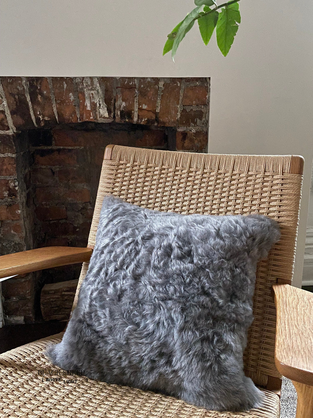 Quadratisches, geschorenes Silber-Isländisches Schafsfell-KissenbezugEX-STOCK Canada 