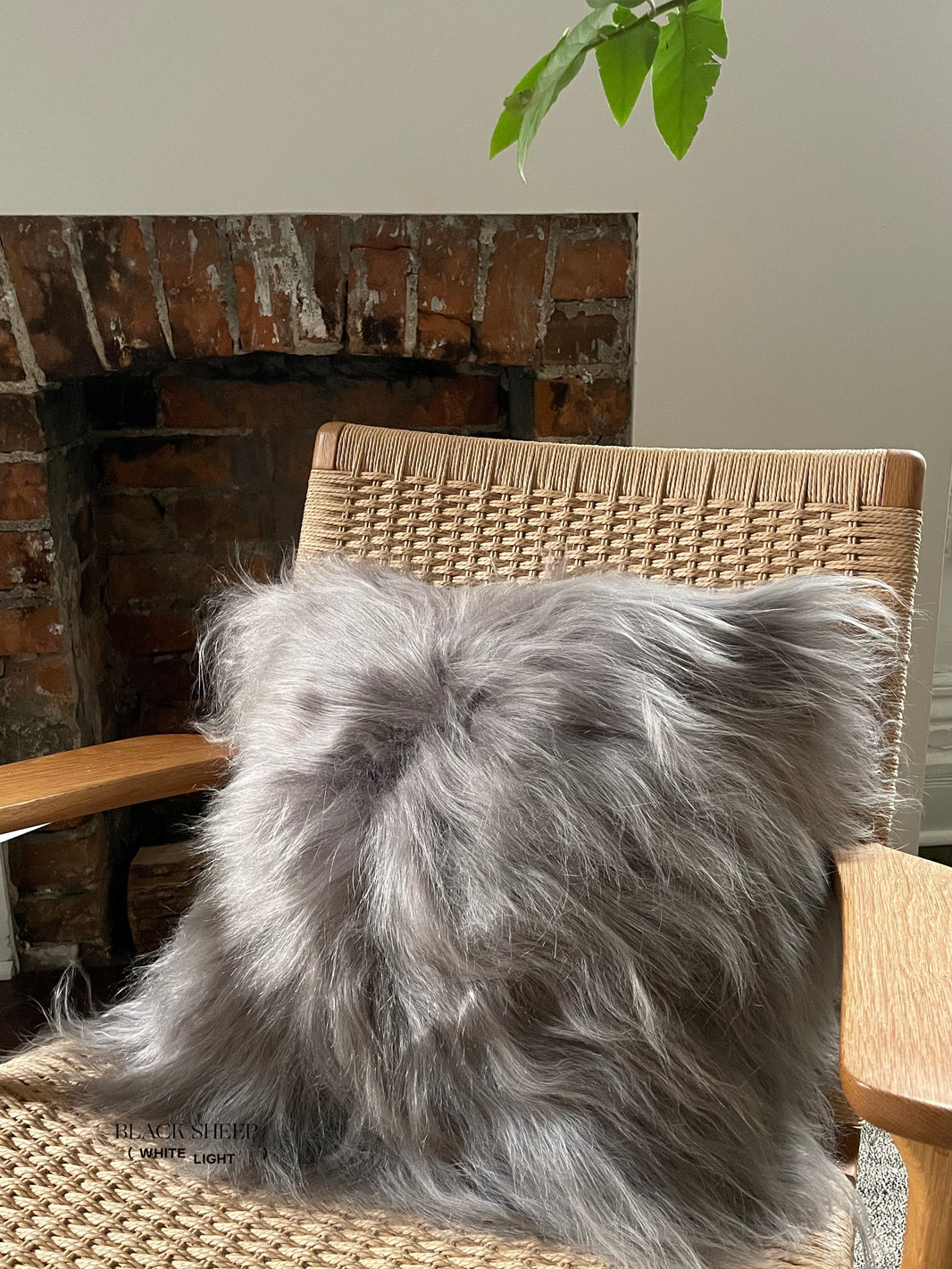 Quadratisches Kissenbezug aus isländischem SchafspelzEX-STOCK Canada 