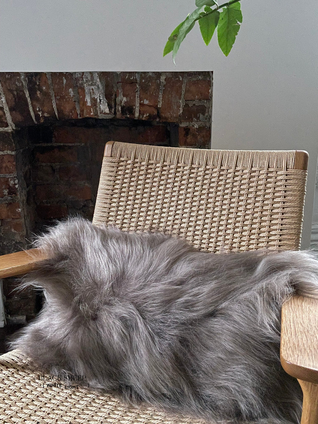 Rechteckiges taupefarbenes isländisches Schafsfell-KissenbezugEX-STOCK Canada 