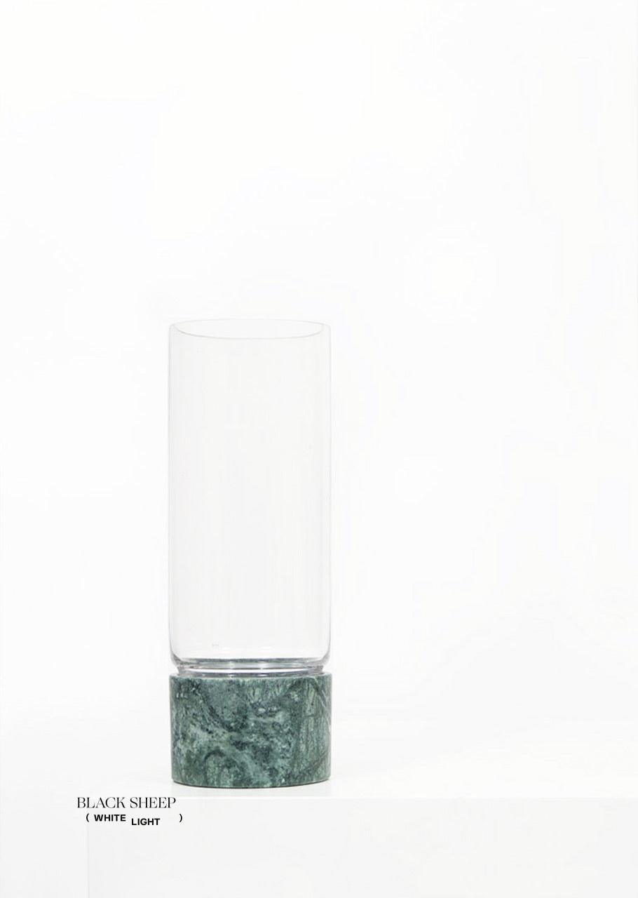 Vase et Ouragan en Marbre Vert et Verre ImpérialEX-STOCK Canada 