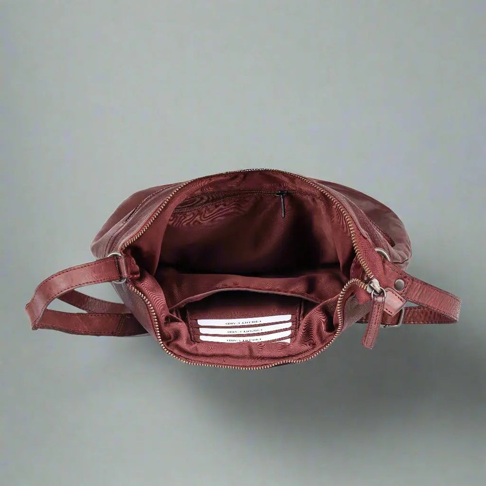 حقيبة توت جلدية من MET بتطريز زهري وحزام قابل للتعديلEX-STOCK Canada 