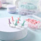 Spilla con Testa a Colori Macaron in Scatola, Semplice e Creativa, di Grande e Piccola Dimensione, Spilla in Plastica, Materiale da Ufficio - EX-STOCK Canada