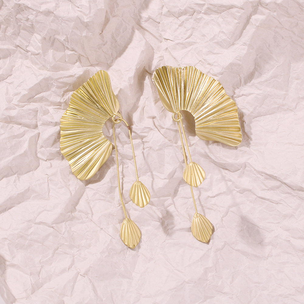 Oversized fan earrings EX-STOCK Canada 