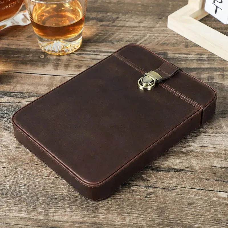Estuche de cigarrillos de viaje portátil de cuero vintage con diseño de caballo - EX-STOCK Canada