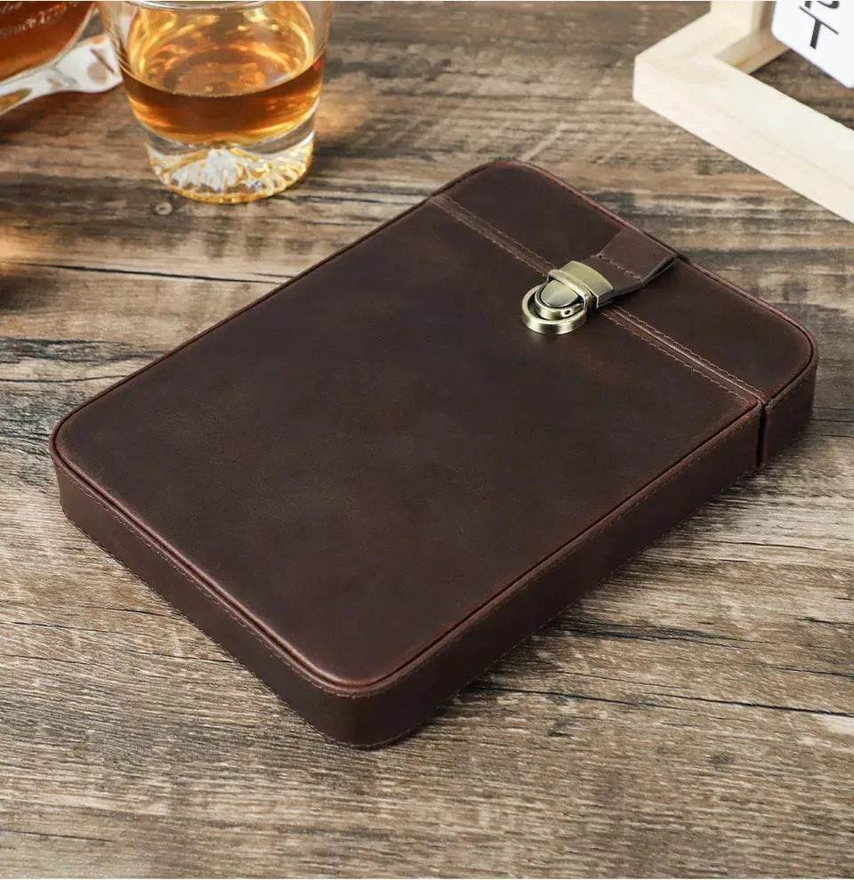 Estuche de cigarrillos de viaje portátil de cuero vintage con diseño de caballo - EX-STOCK Canada