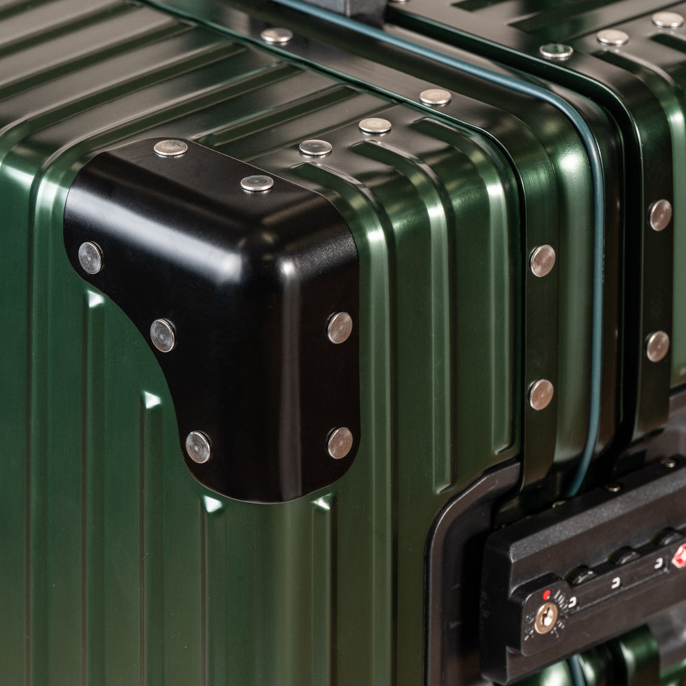 Elite / Aluminum Carry-on EX-STOCK Canada 