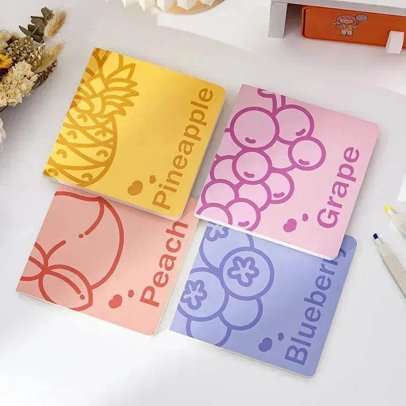 Quaderno a quadrati con frutta semplice per studenti femminili - EX-STOCK Canada