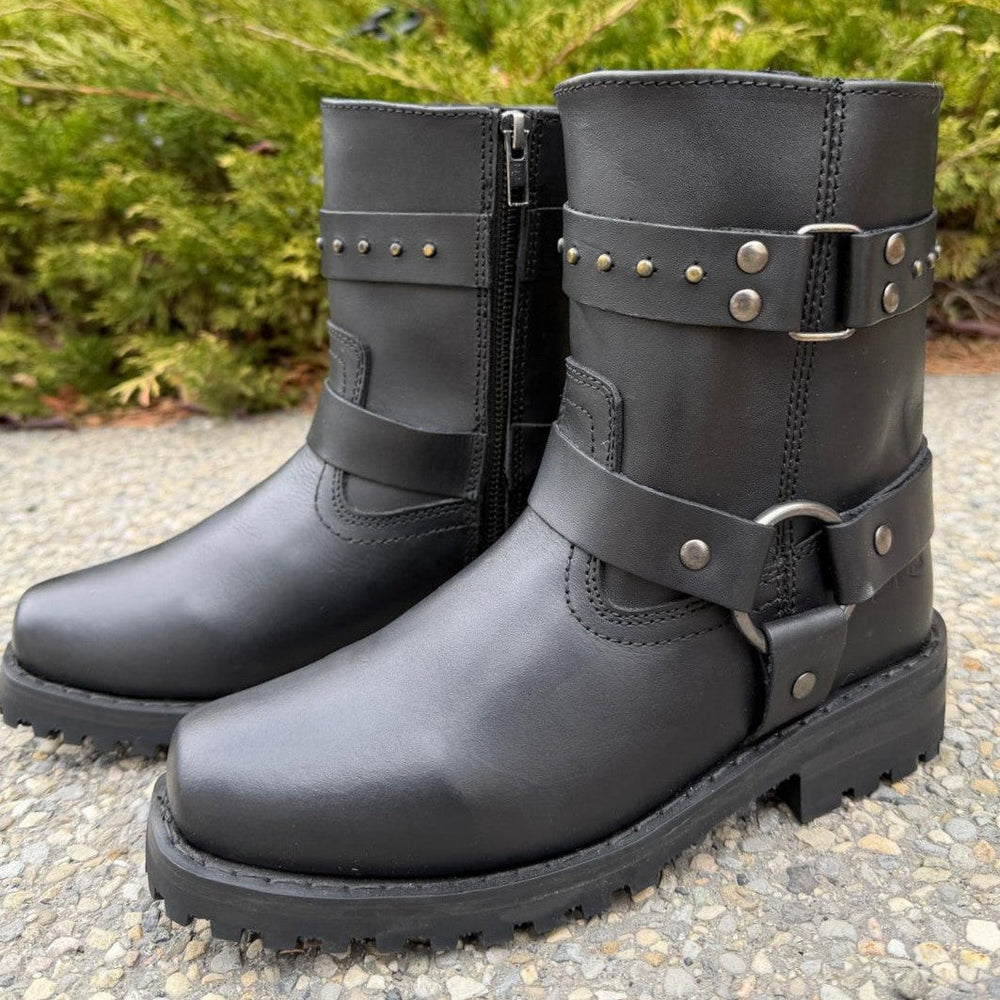 Stivali da Moto da Donna in Pelle. Pelle di Bovino Nera con Cinture Borchiate e Zip LateraleEX-STOCK Canada 