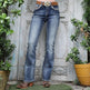Jeans de mujer con corte acampanado de talle medio y detalles decorativosEX-STOCK Canada 