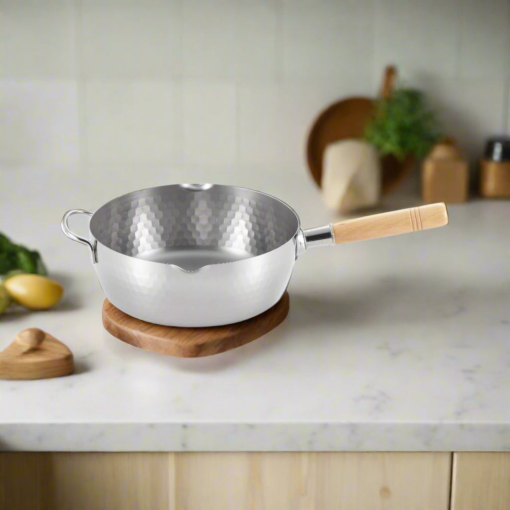 Yoshikawa Yukihira 24 cm Pot | 3.6 L Stainless Steel with Wooden Handle 