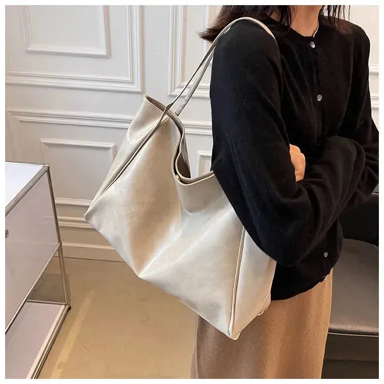 Women's Large Capacity Fashion Cattlehide Leather Shoulder Handbag - EX-STOCK CANADA