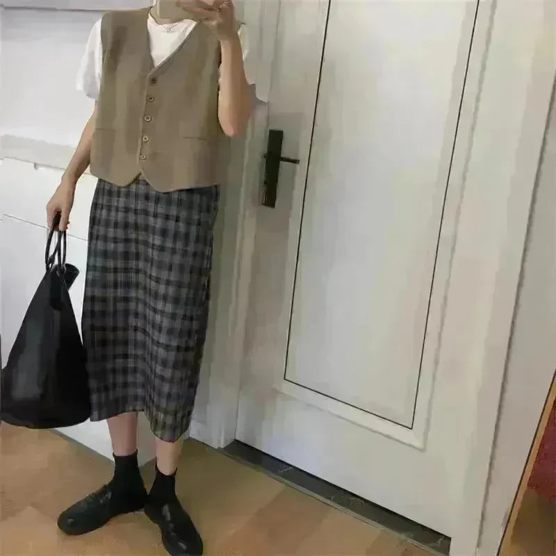 Women Sleeveless V-neck Button Down Knitted Vest Cardigan - EX-STOCK CANADA