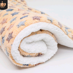 Manta y tapete suave para perros y gatos – Estampado de huesos azul | 50×30 o 55×45 cm – Cielo estrellado beige-L70x55