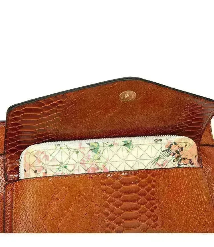 Classy European and American Women's Snake Print Zipper Handbag - EX-STOCK CANADA