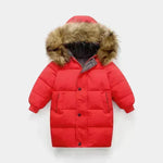 Collar grande de piel a mitad de longitud media y gran ropa para niños