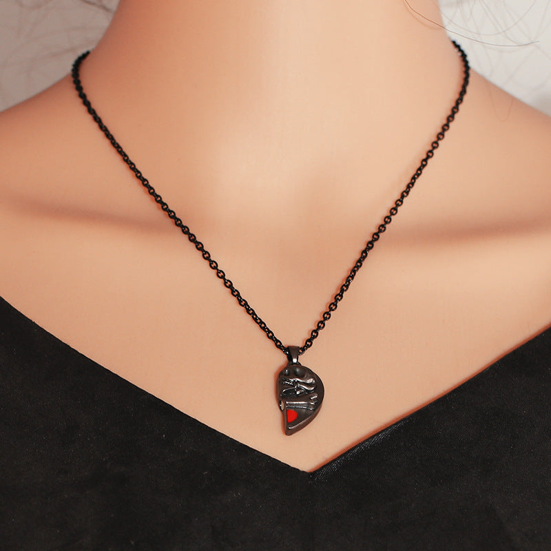 Punk Retro Skull Pendant Halloween Necklace Heart-shaped Magnetic Stitching Love Skull Couple Necklace EX-STOCK