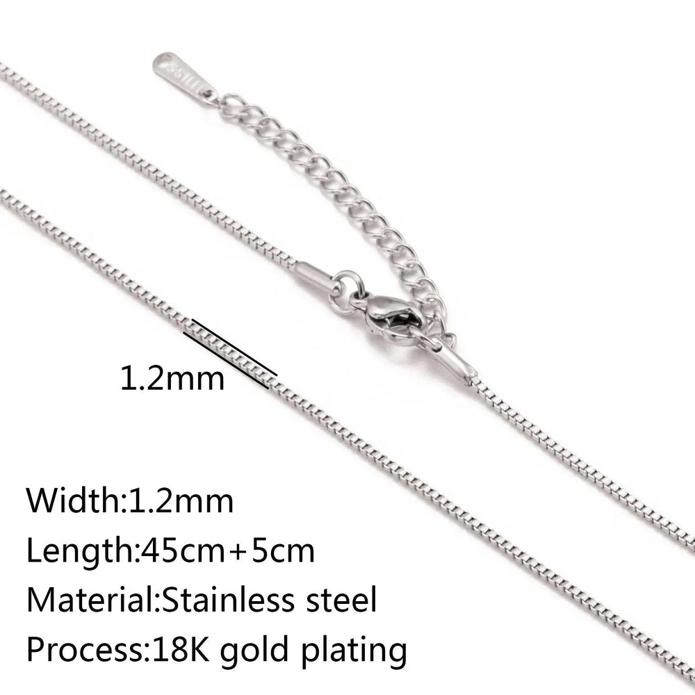 Stainless Steel Vacuum Vapor Plating 18K Gold Color Protection Lip Chain Necklace - EX-STOCK CANADA