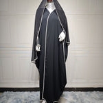 Moda de túnicas musulmanas del Medio Oriente con rayas - EX-STOCK Canada