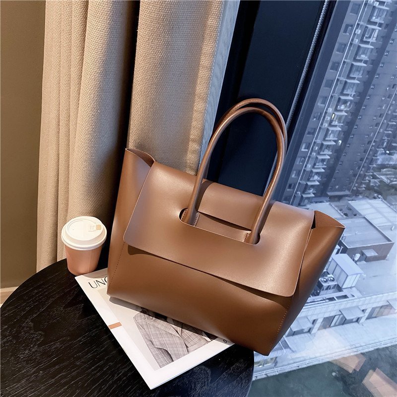 Fashion Leather Shoulder Bag Large Capacity Handbags Simple Retro Tote Bags EX-STOCK