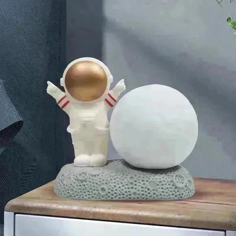 Modern Creative Astronaut Small Night Lamp Decoration Net Red Room Bedside Desktop Layout Small Desk Lamp Home - EX-STOCK CANADA