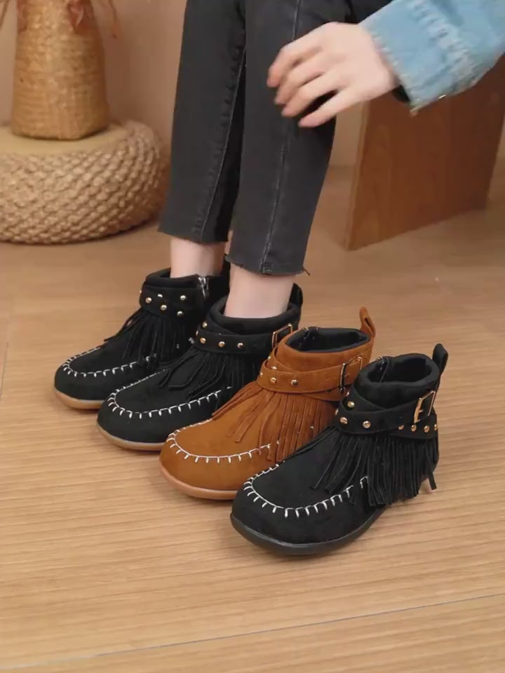 Women's flat side-zip ankle boots product video