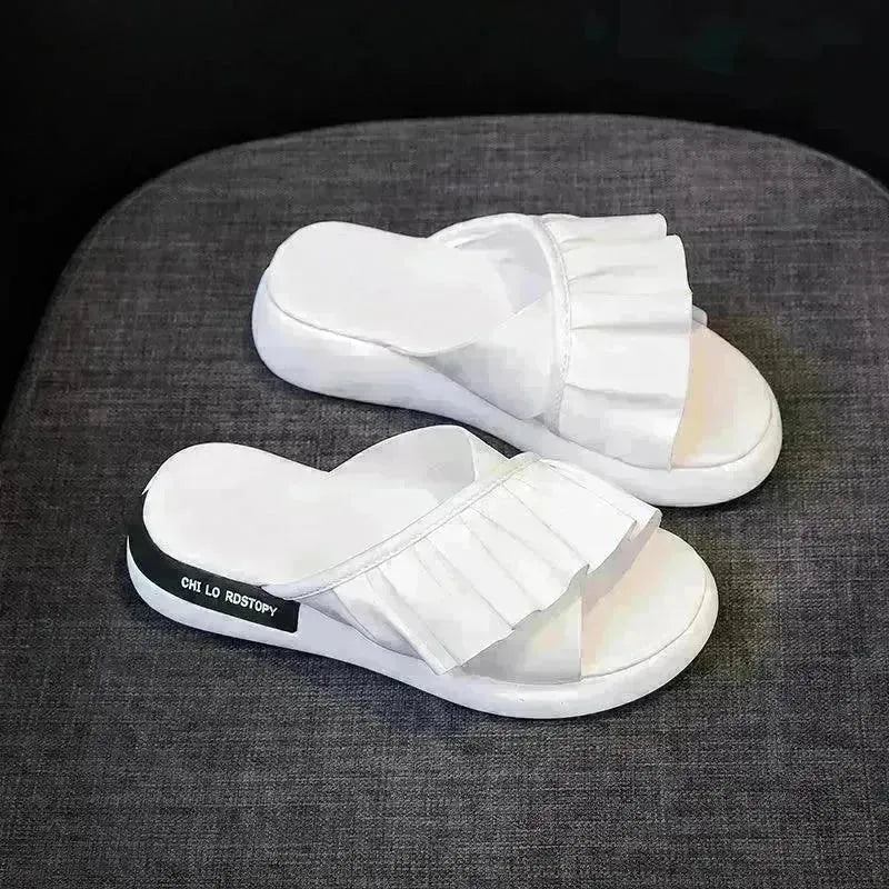 Sandals and slippers for women - EX-STOCK CANADA