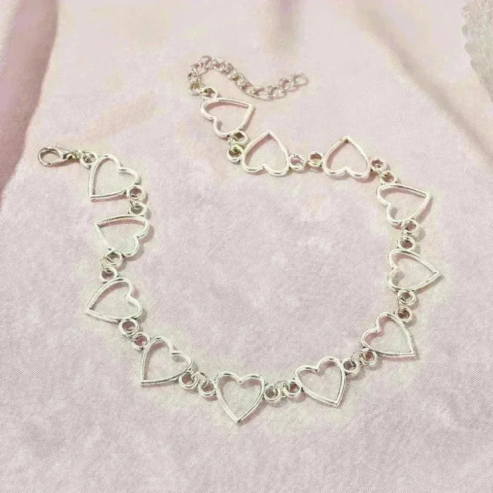 Simple Hollow Heart Temperament Peach Heart Clavicle Chain Necklace for Women - EX-STOCK CANADA